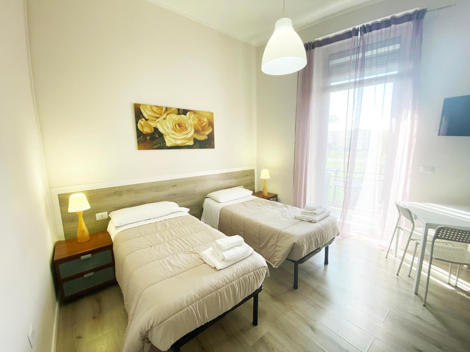 Easyrooms One Parma Exteriér fotografie